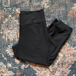 Dri-Fit Nike Capris - Large